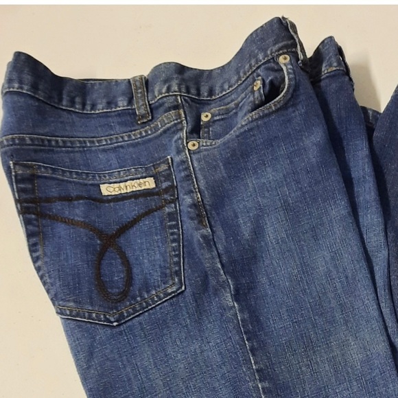 Calvin Klein Jeans Women's Jeans - Picture 2 of 5